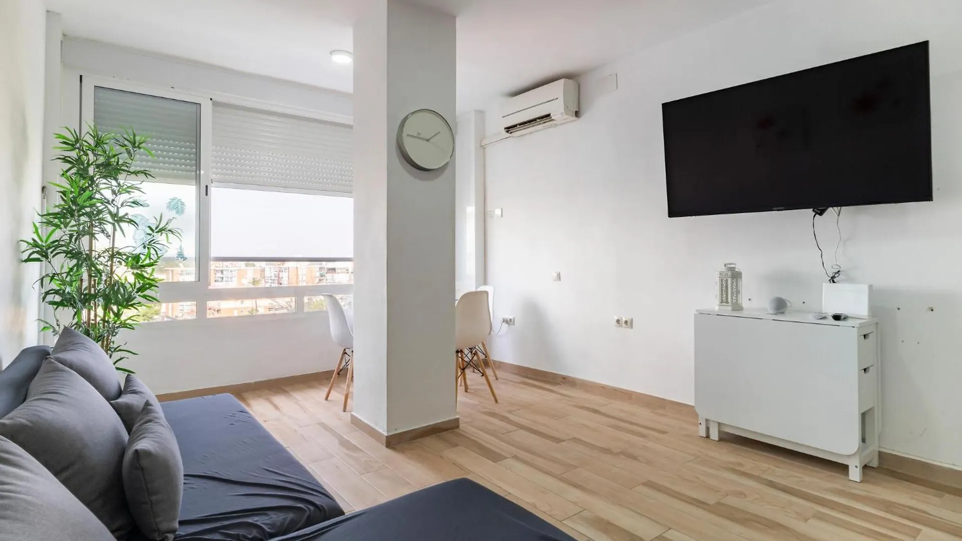 Beautiful Apartment In Torremolinos 0*,